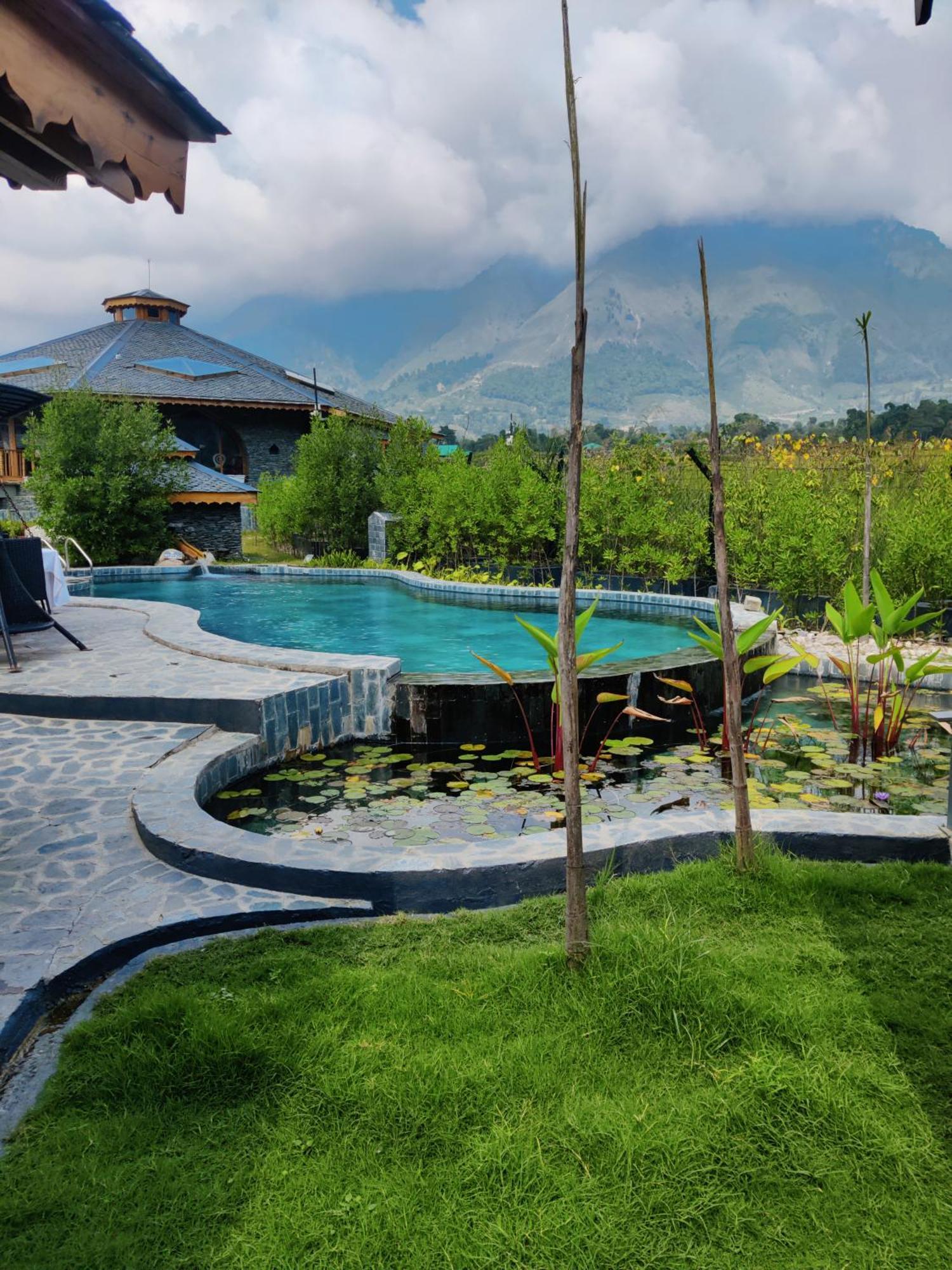 Osho Himalayas Wellness Resort Kangra Εξωτερικό φωτογραφία